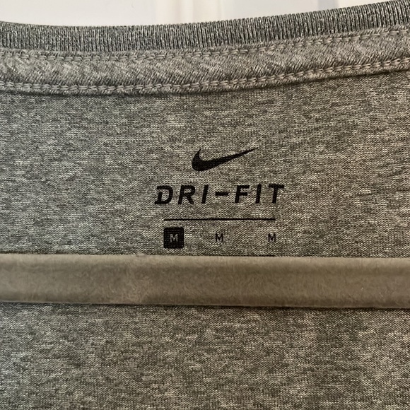 Nike Women’s Dri-FIT Scoop Neck Tee. - Picture 2 of 3